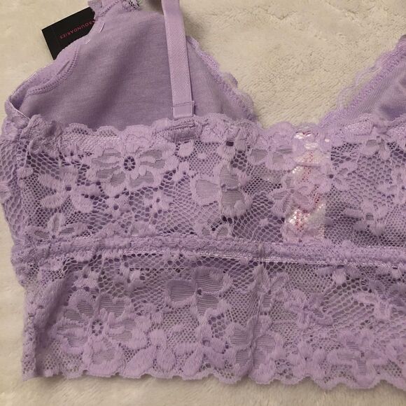 Women’s Lace Convertible Lavender Bralette - Picture 7 of 7